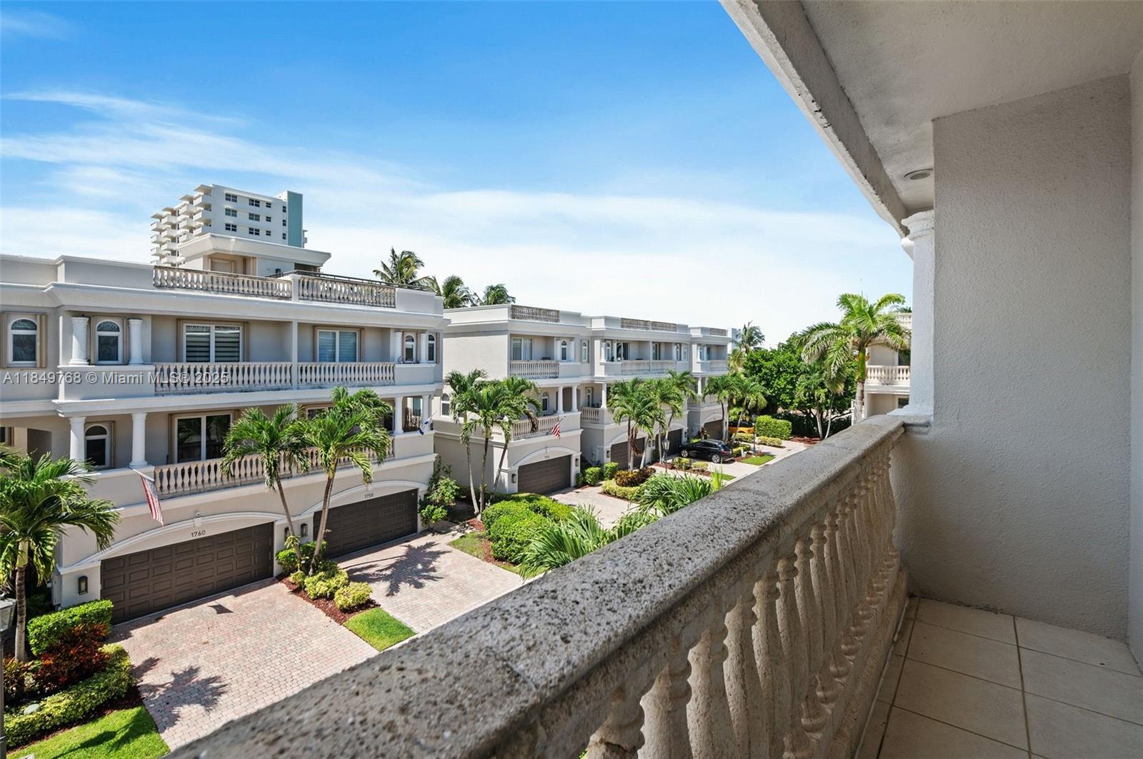 1784 Bay Dr #1784, Pompano Beach FL 33062