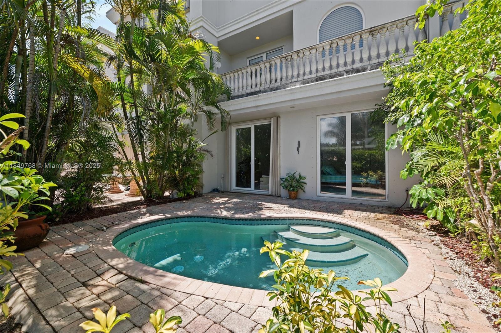 1784 Bay Dr #1784, Pompano Beach FL 33062