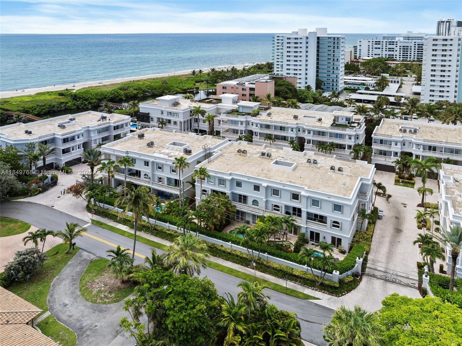 1784 Bay Dr #1784, Pompano Beach FL 33062