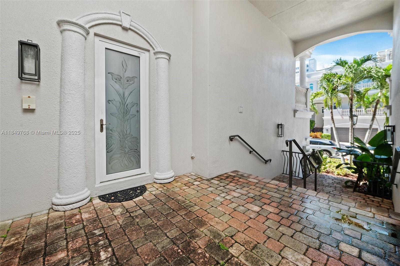 1784 Bay Dr #1784, Pompano Beach FL 33062