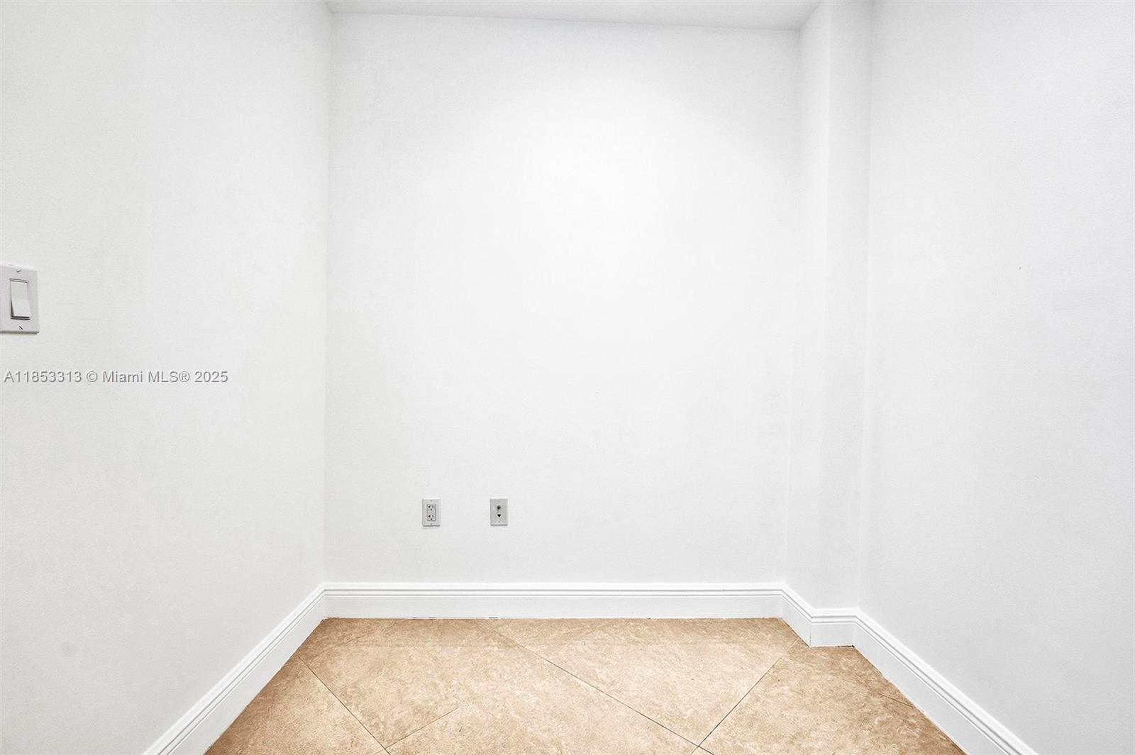 3131 NE 188th St #1-1212, Aventura FL 33180