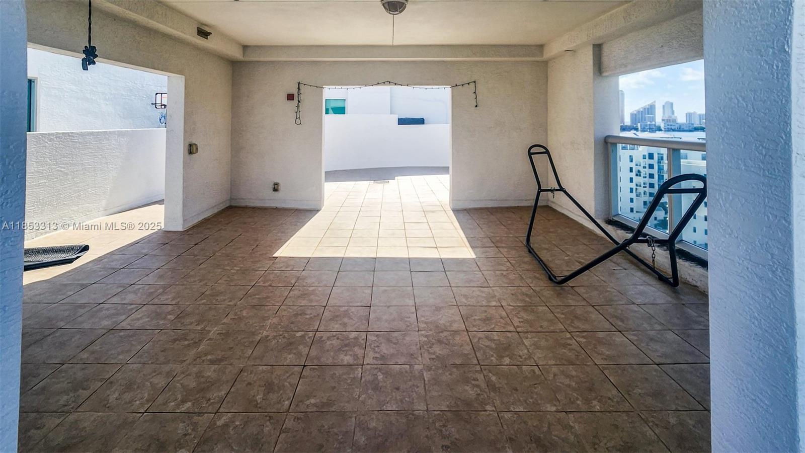 3131 NE 188th St #1-1212, Aventura FL 33180