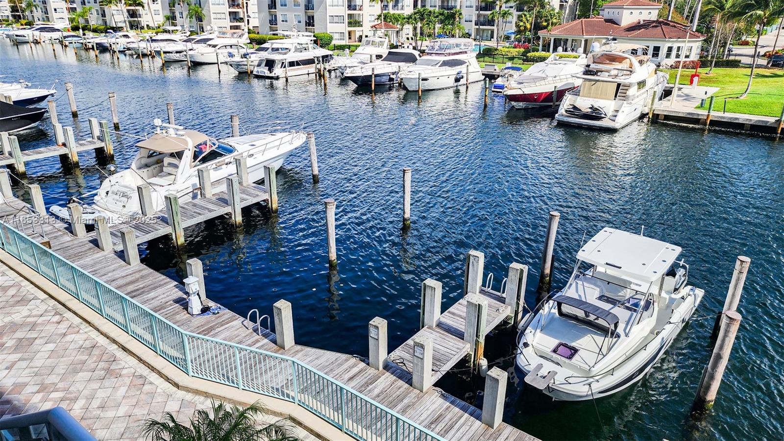 3131 NE 188th St #1-1212, Aventura FL 33180