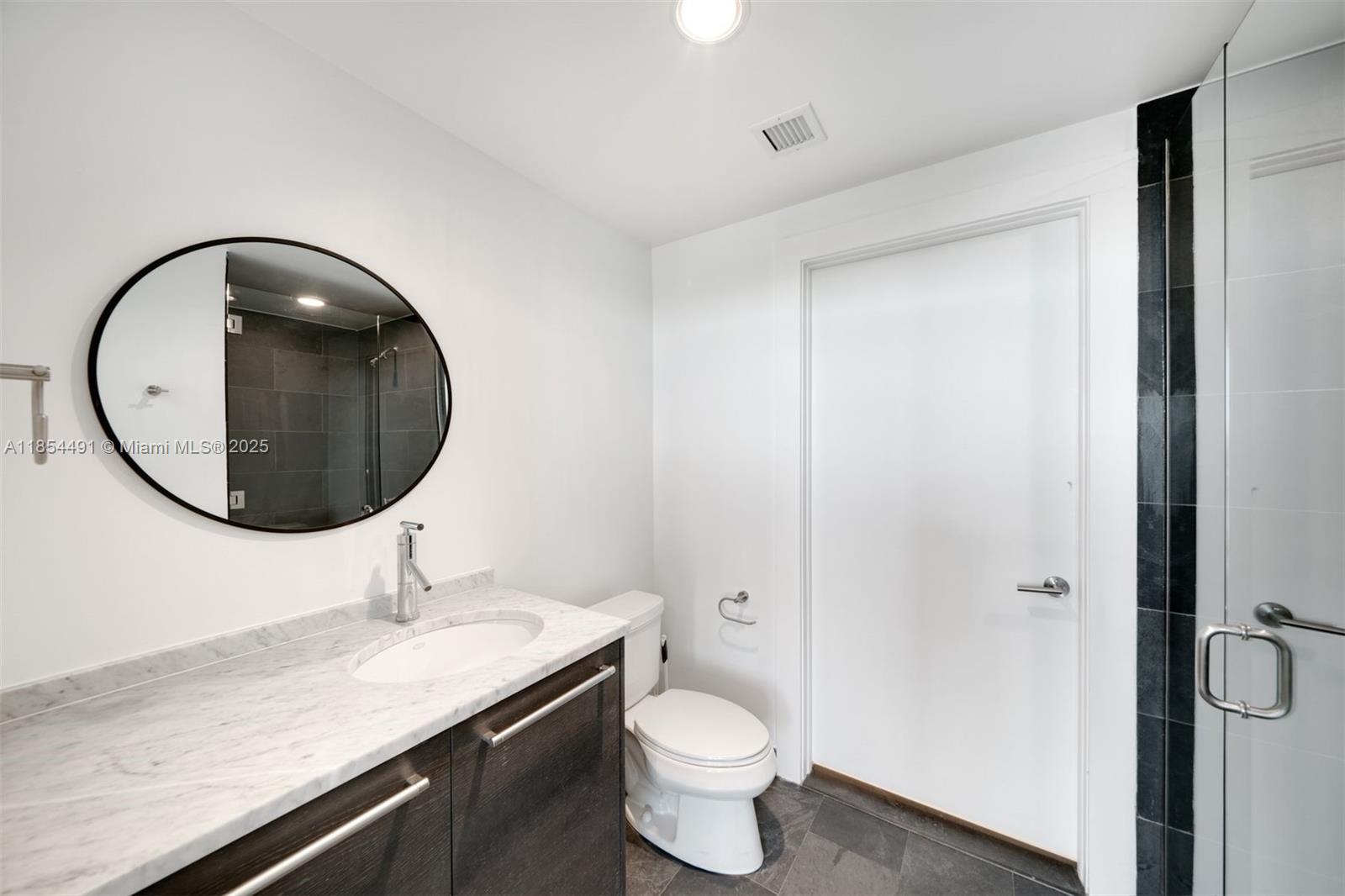 900 Biscayne Blvd #905, Miami FL 33132