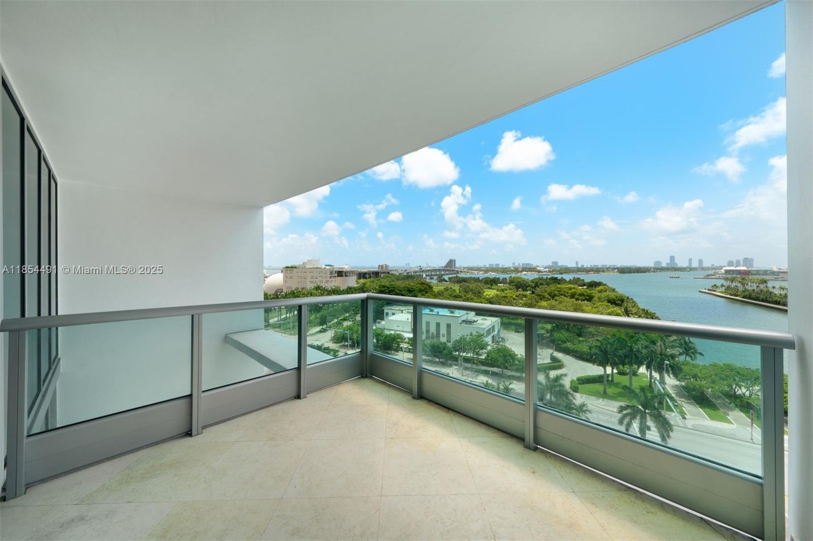 900 Biscayne Blvd #905, Miami FL 33132
