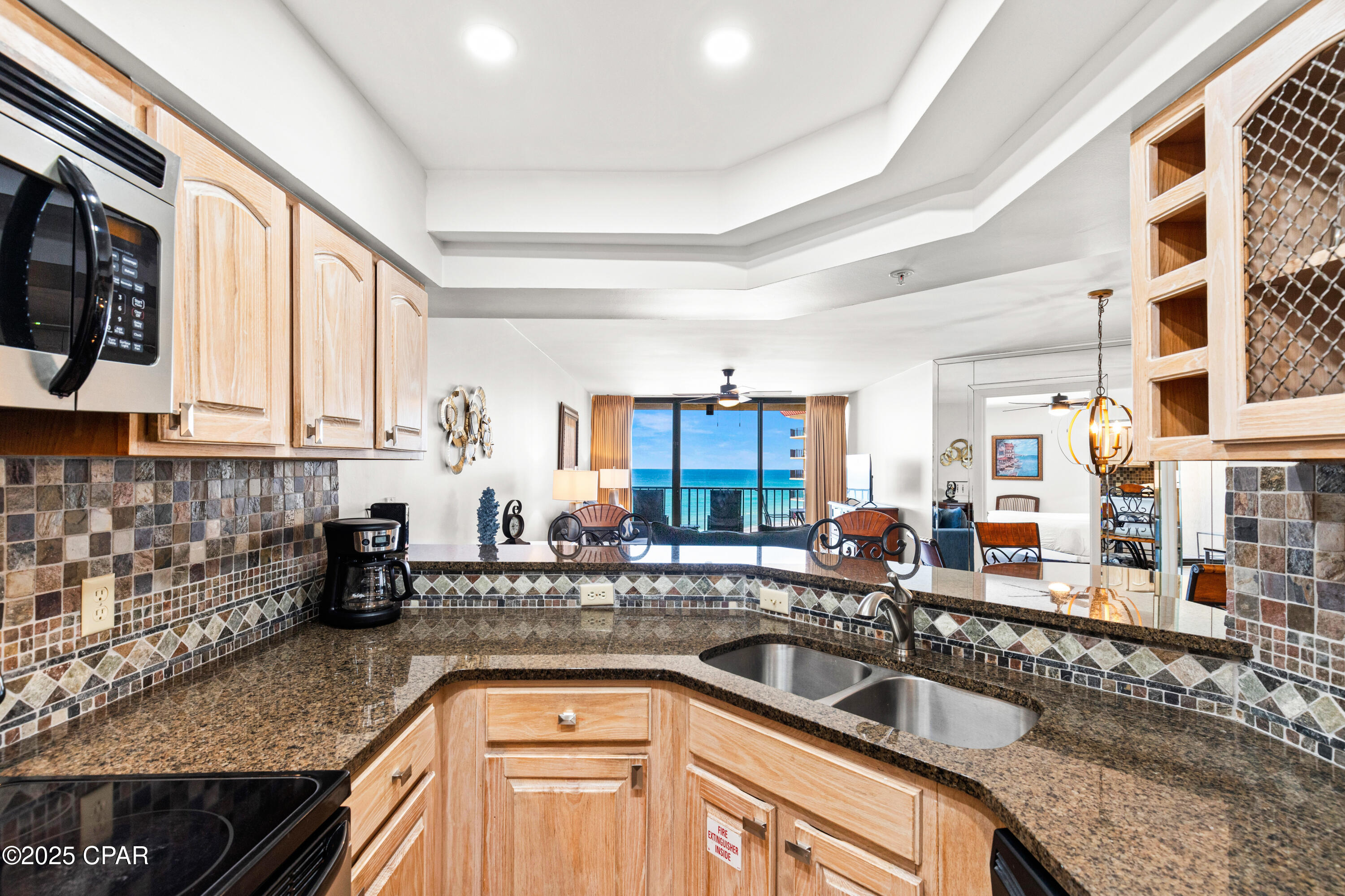 Image 6 For 6505 Thomas Drive 909