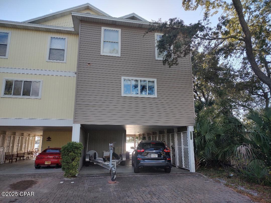 Image 1 For 5833 Lagoon Drive A