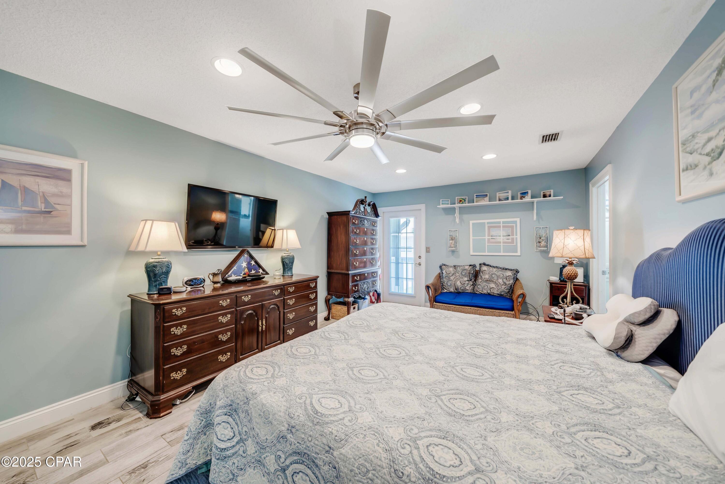 Image 49 For 7009 Lagoon Drive 107