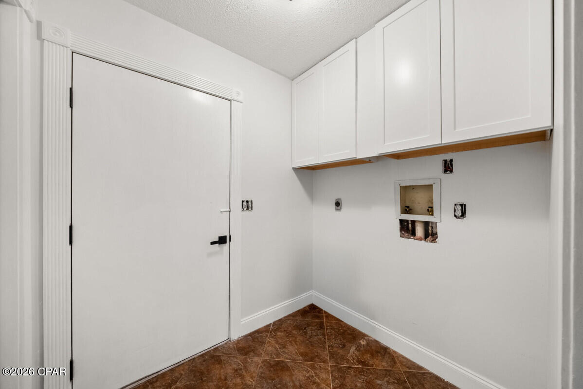 Image 5 For 2110 Pebble Beach Place