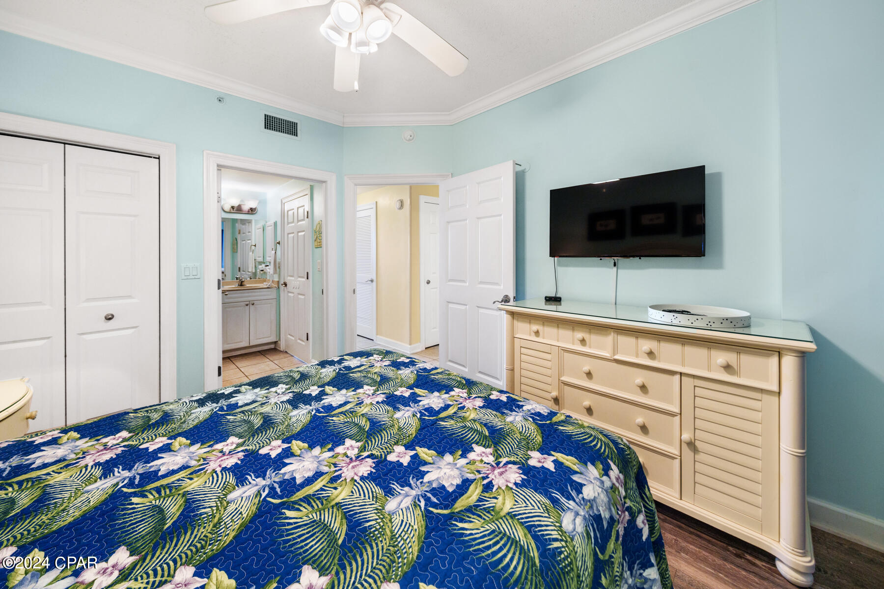 Image 12 For 9450 Thomas Drive 1107d