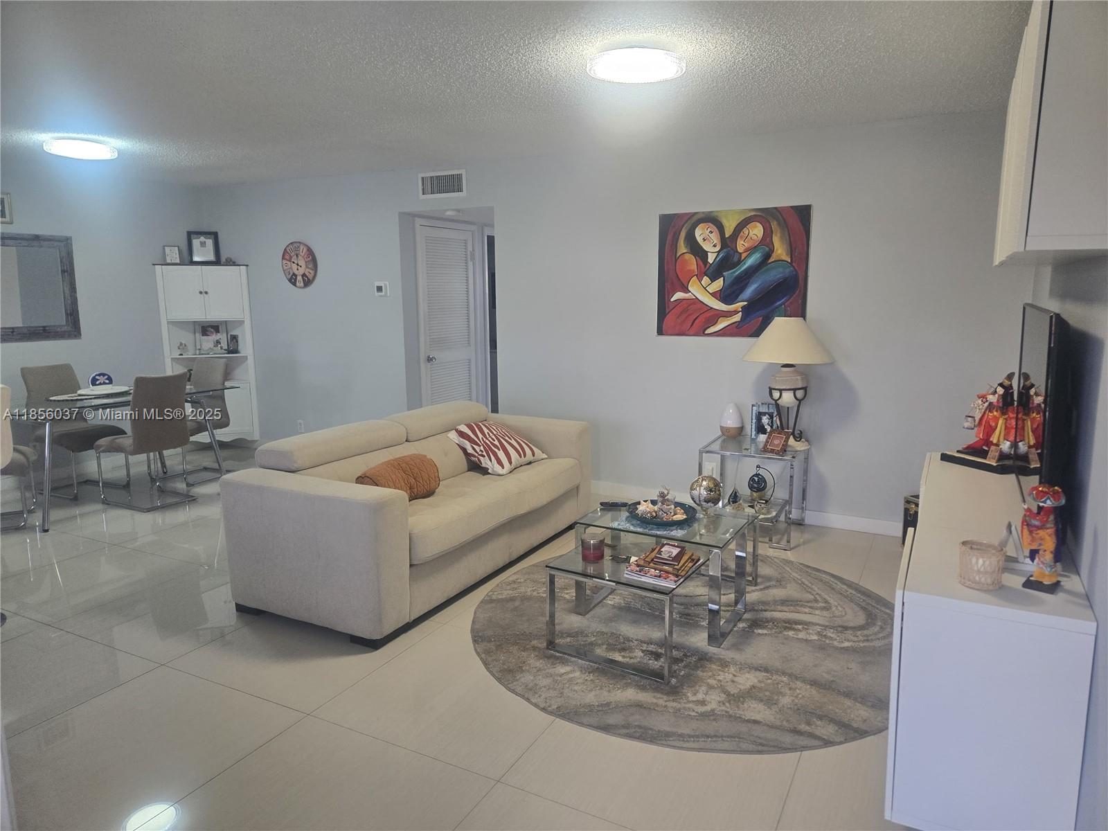 Beverly Hills Condo Numbe