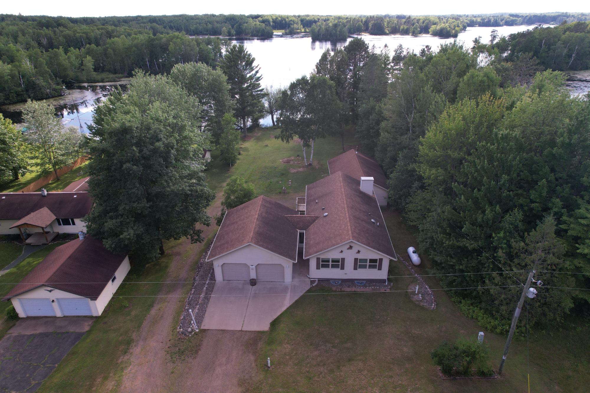 Undocumented Lake Property N9882 Woodland Ln Photo 3