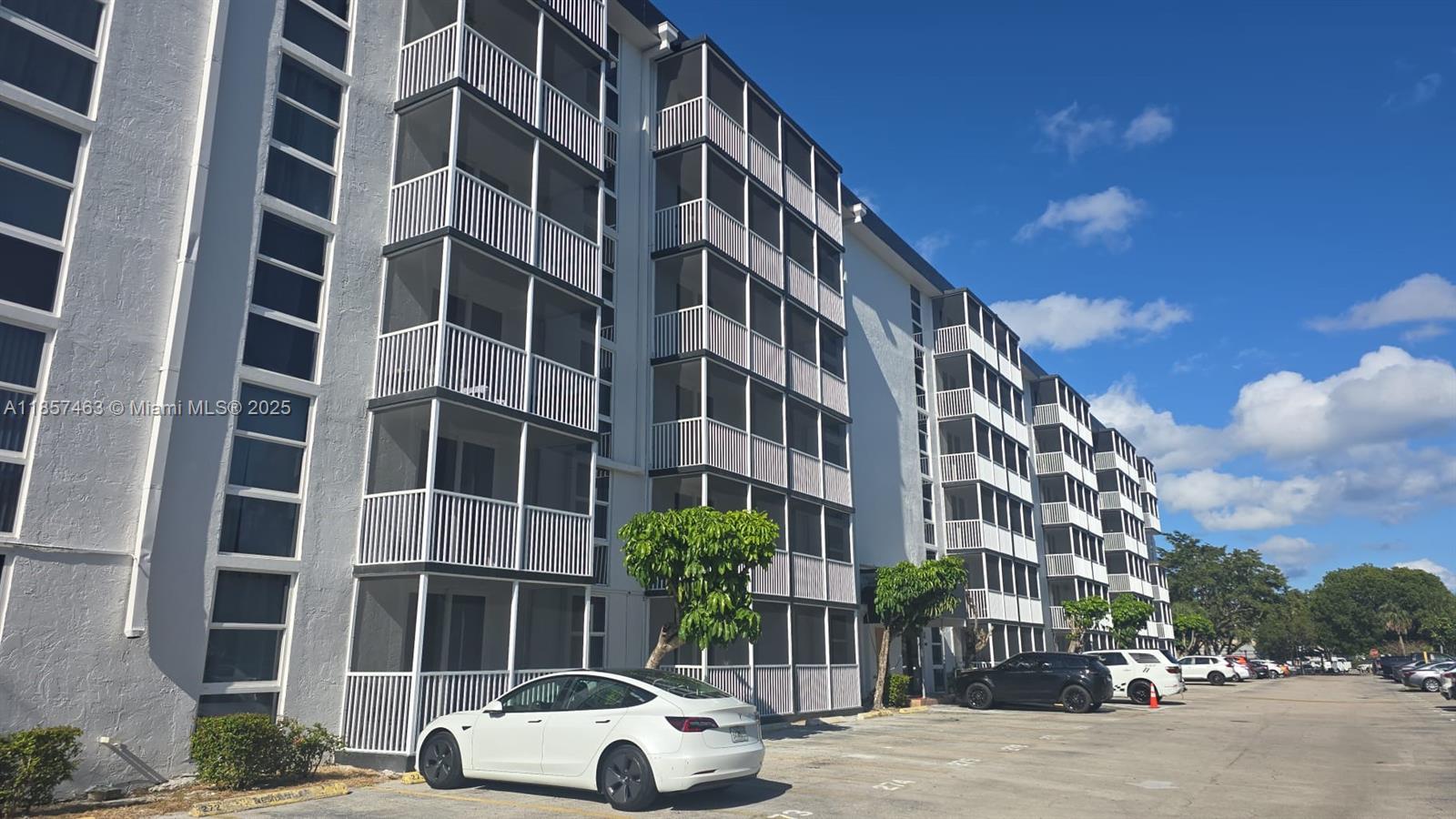 Woodside Apts Condo