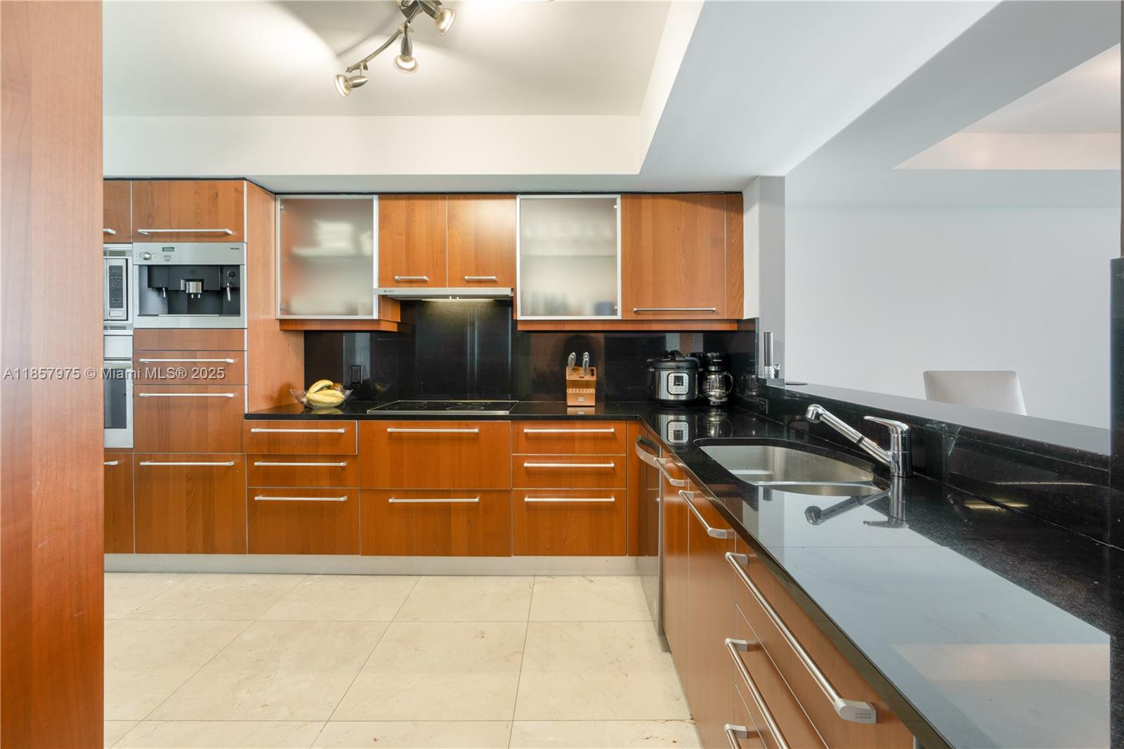 1331 Brickell Bay Dr #2709, Miami FL 33131