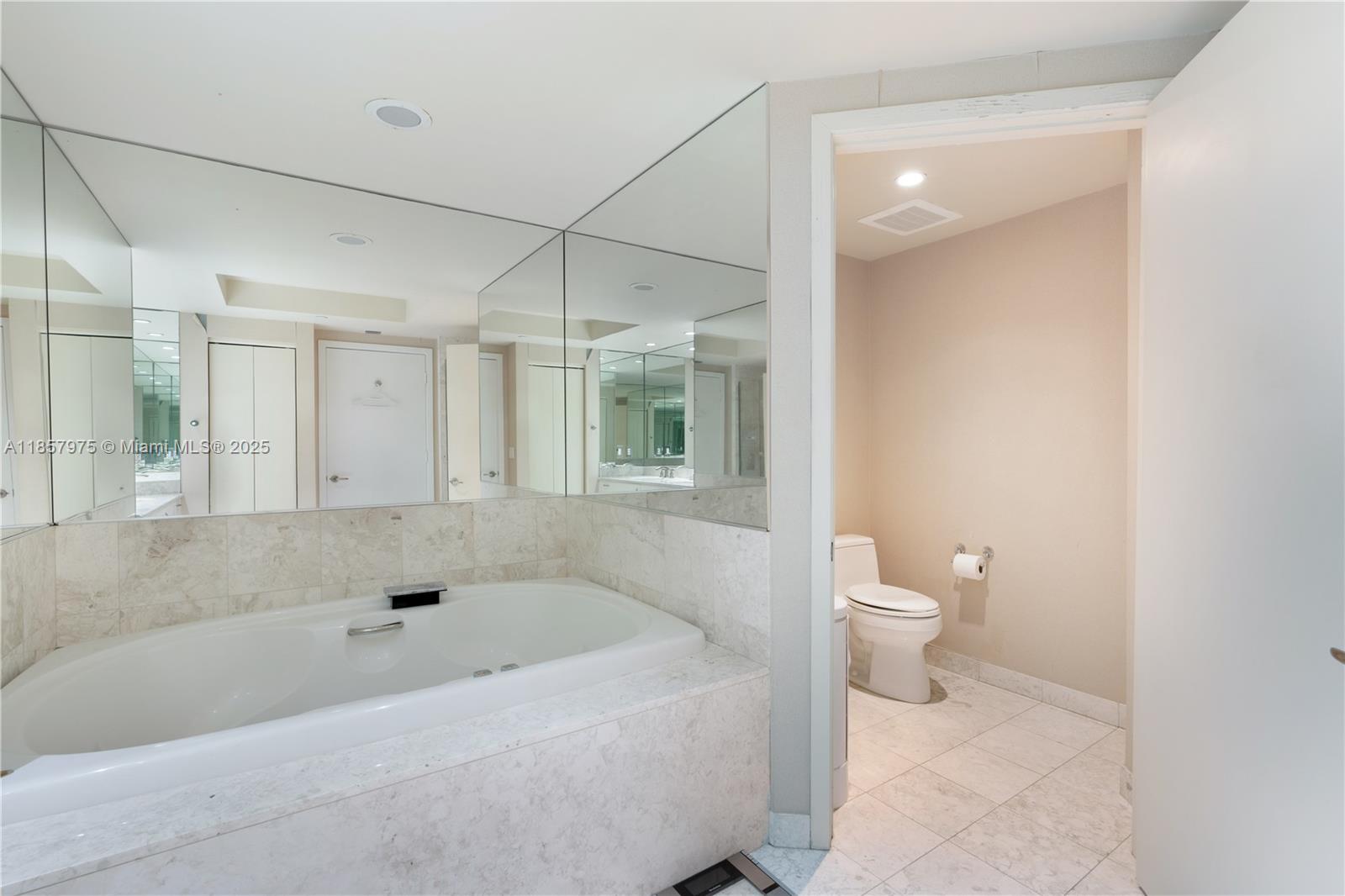 1331 Brickell Bay Dr #2709, Miami FL 33131