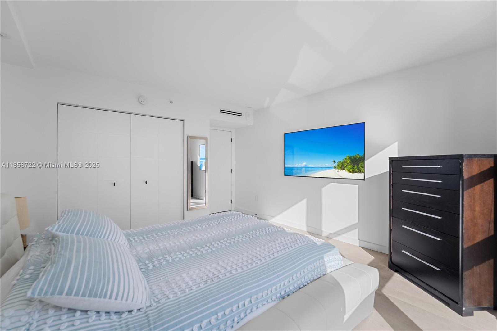 90 Alton Rd #2505, Miami Beach FL 33139
