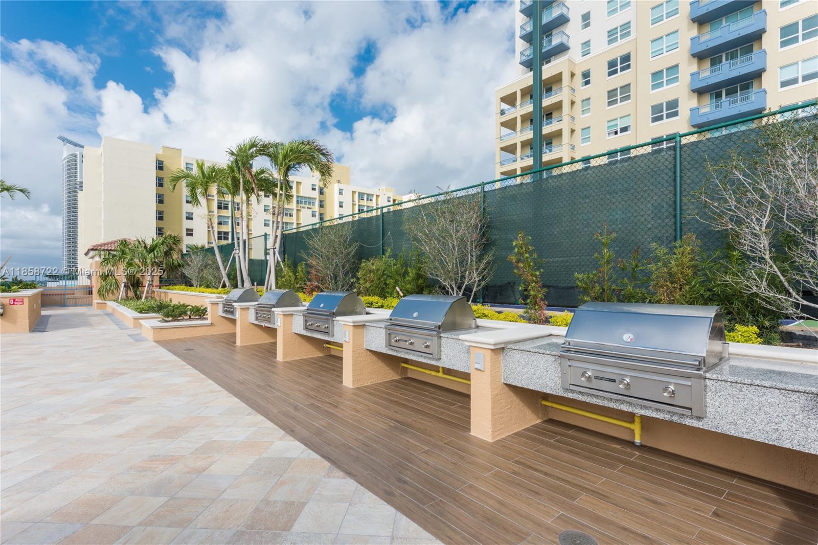 90 Alton Rd #2505, Miami Beach FL 33139