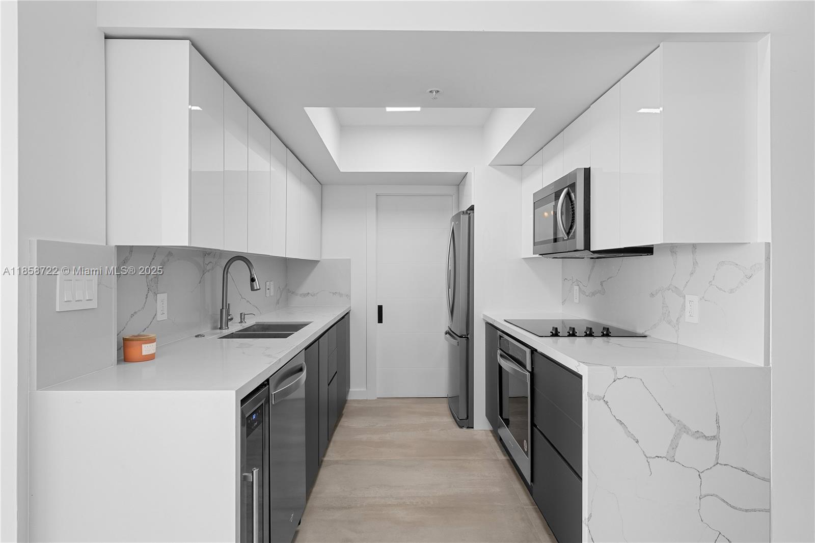 90 Alton Rd #2505, Miami Beach FL 33139