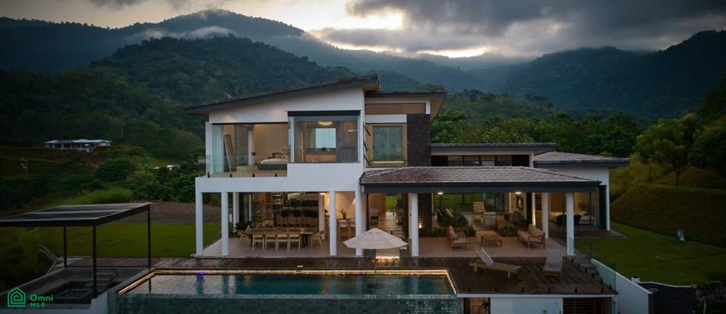 4 bed Single Family Homes For Sale in , Puntarenas - 1