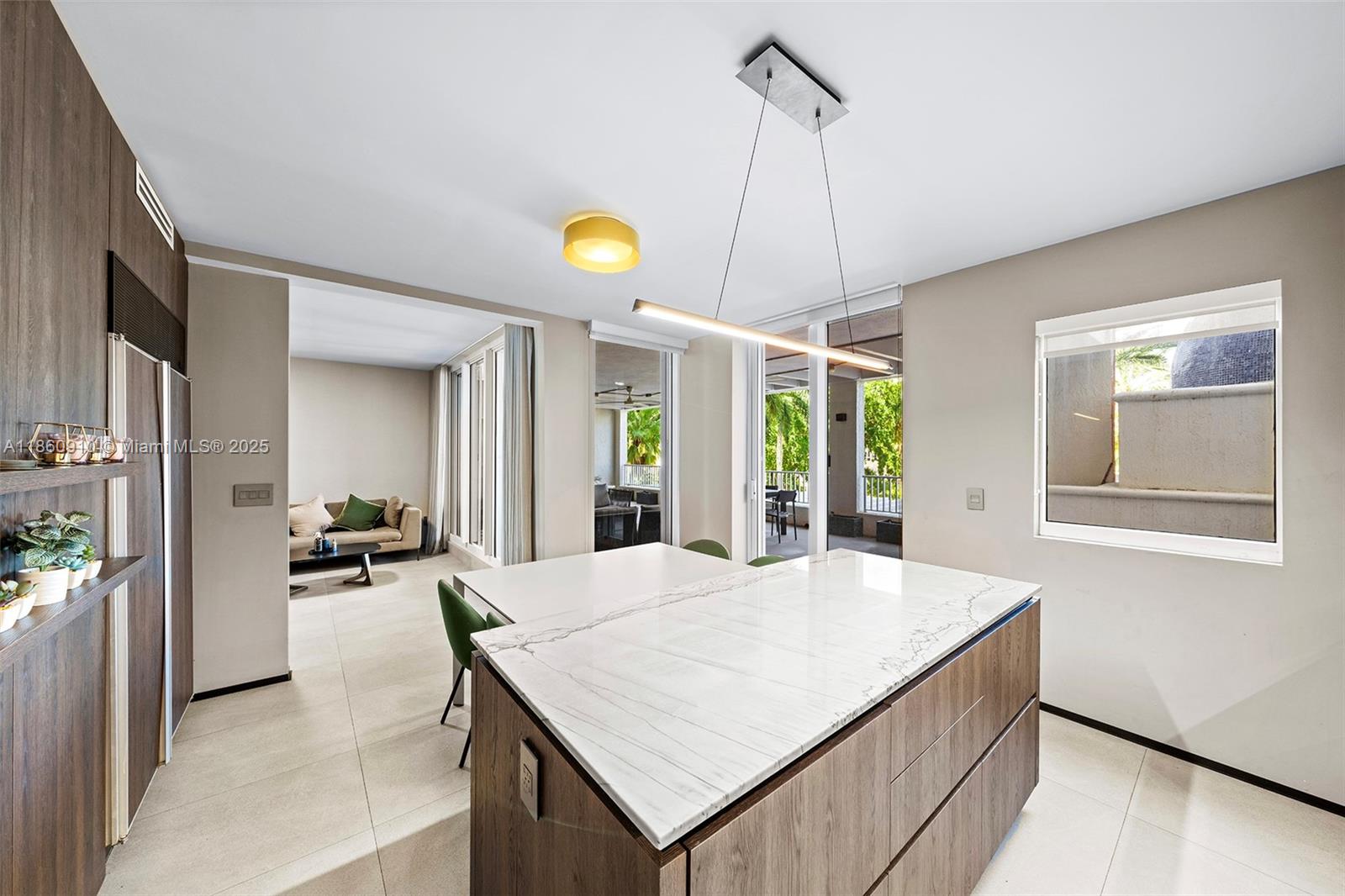 785 Crandon Blvd #303, Key Biscayne FL 33149