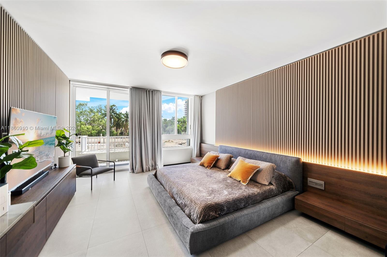 785 Crandon Blvd #303, Key Biscayne FL 33149
