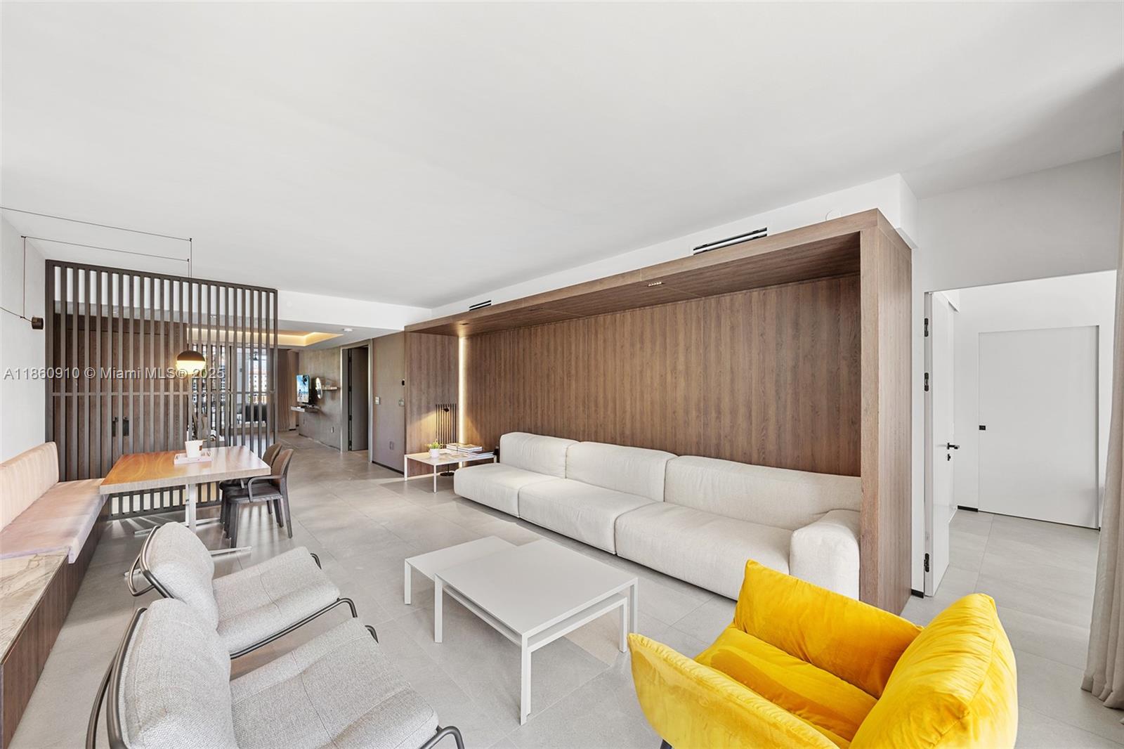 785 Crandon Blvd #303, Key Biscayne FL 33149