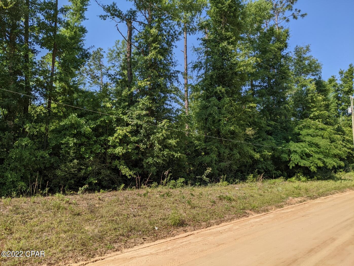 001 Pinecrest Road, Fountain, FL 32438