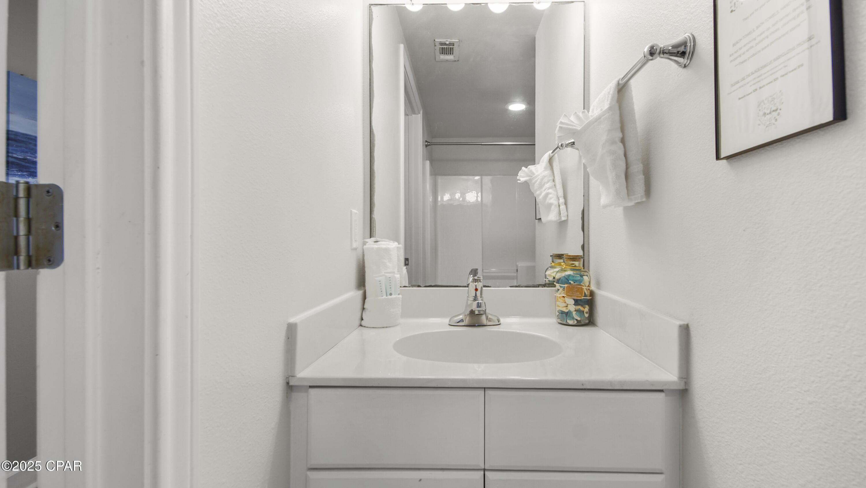 Image 14 For 9900 Thomas Drive 1719
