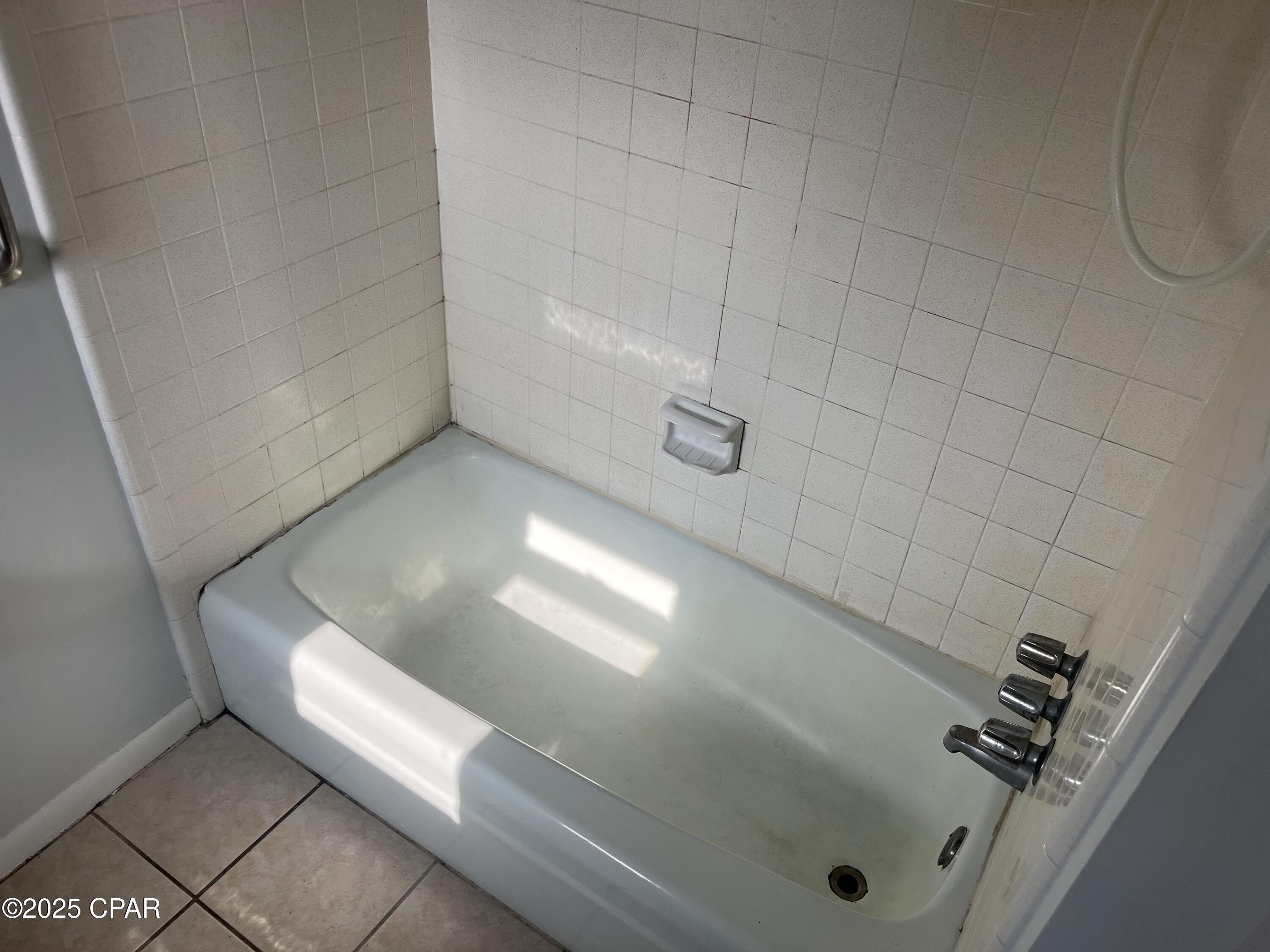 Image 14 For 2531 Frankford Avenue