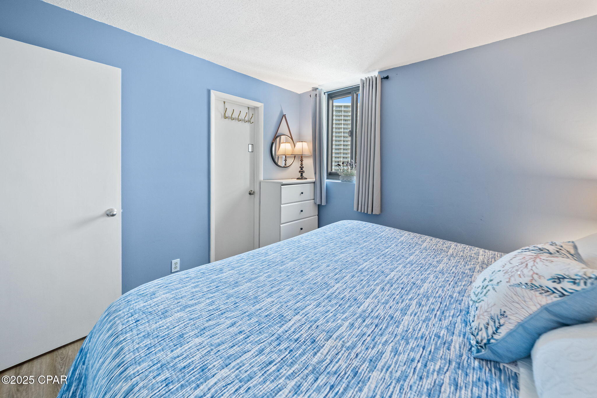 Image 15 For 9850 Thomas Drive 1012w