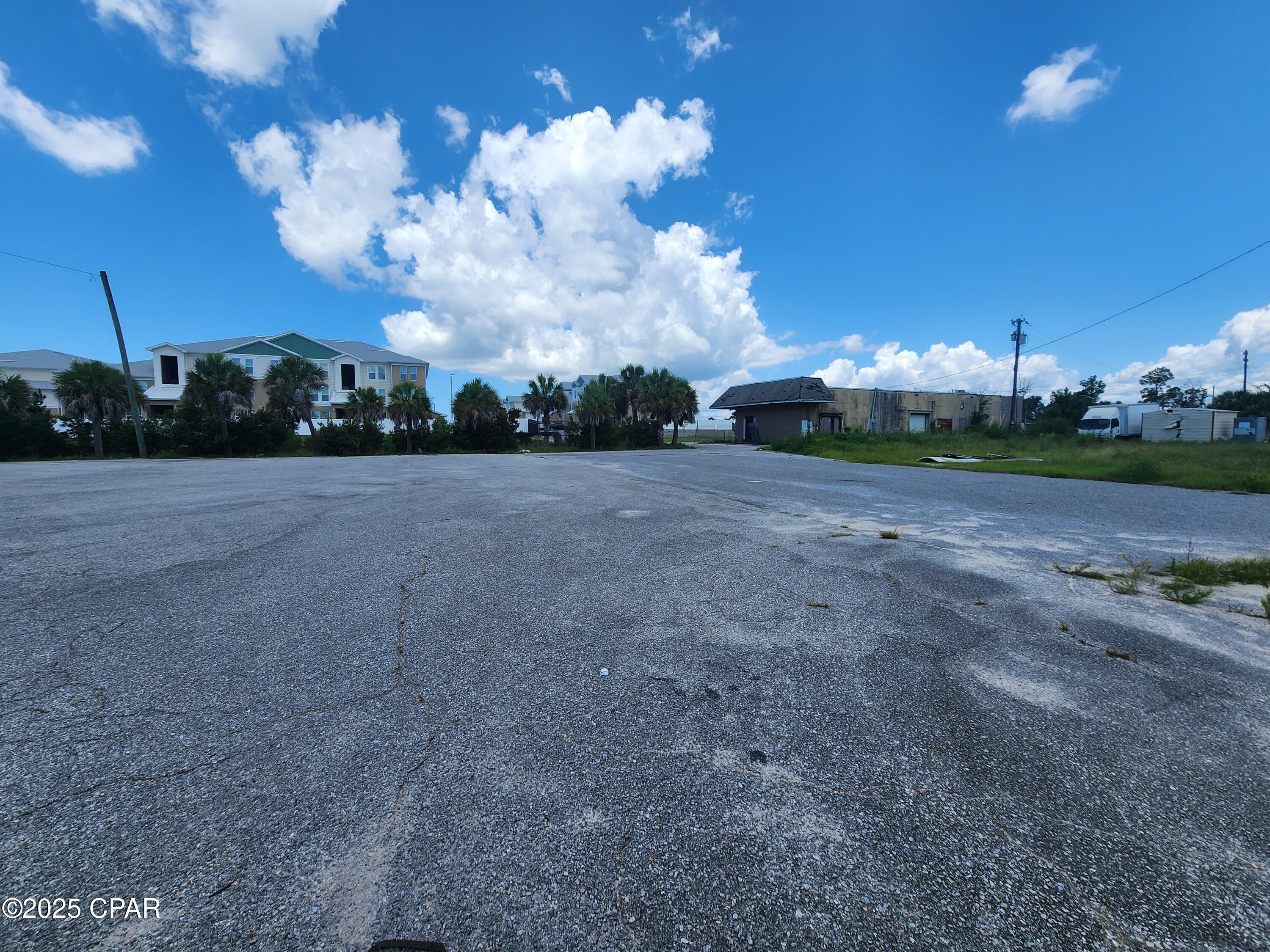 Image 16 For 211 15th Street