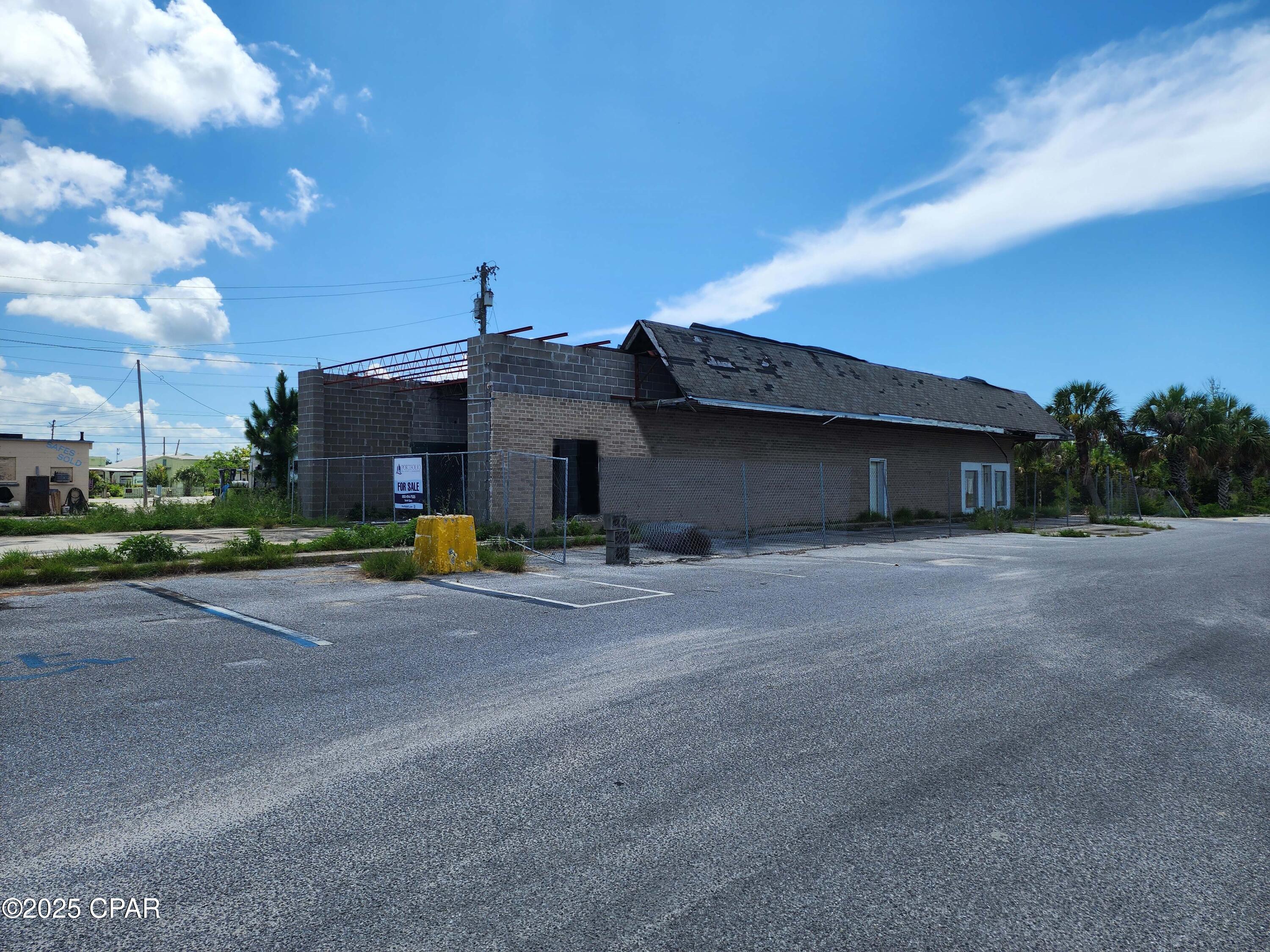 Image 18 For 211 15th Street