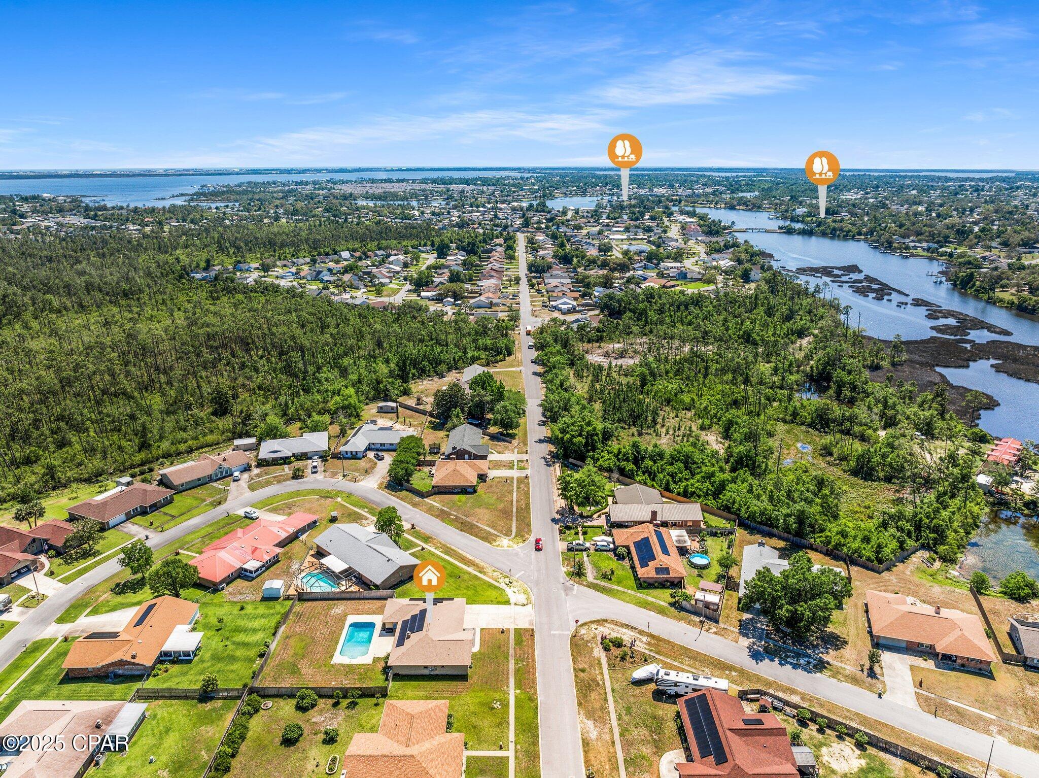 Listing photo id 34 for 7936 Betty Louise Drive