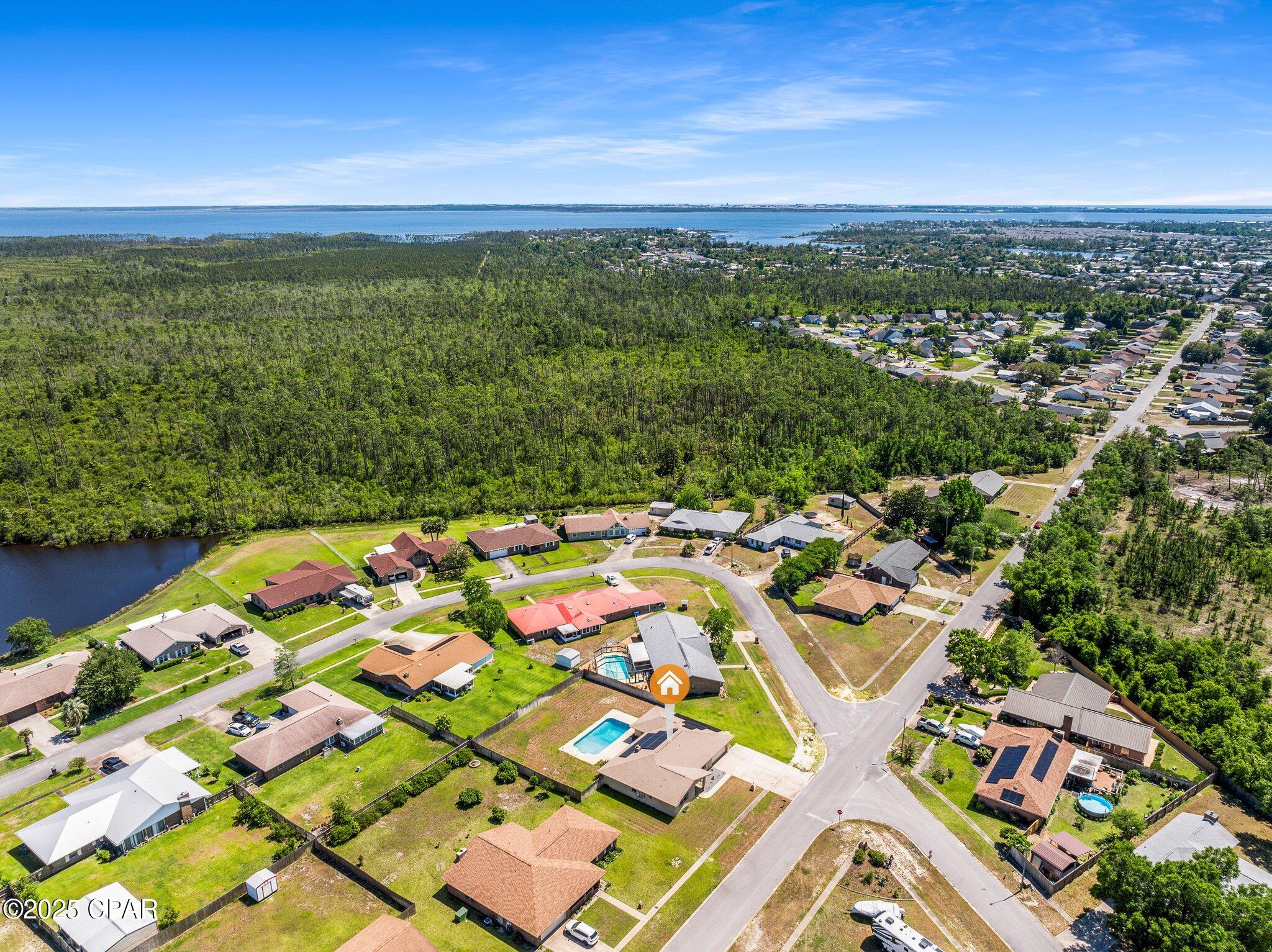 Listing photo id 37 for 7936 Betty Louise Drive