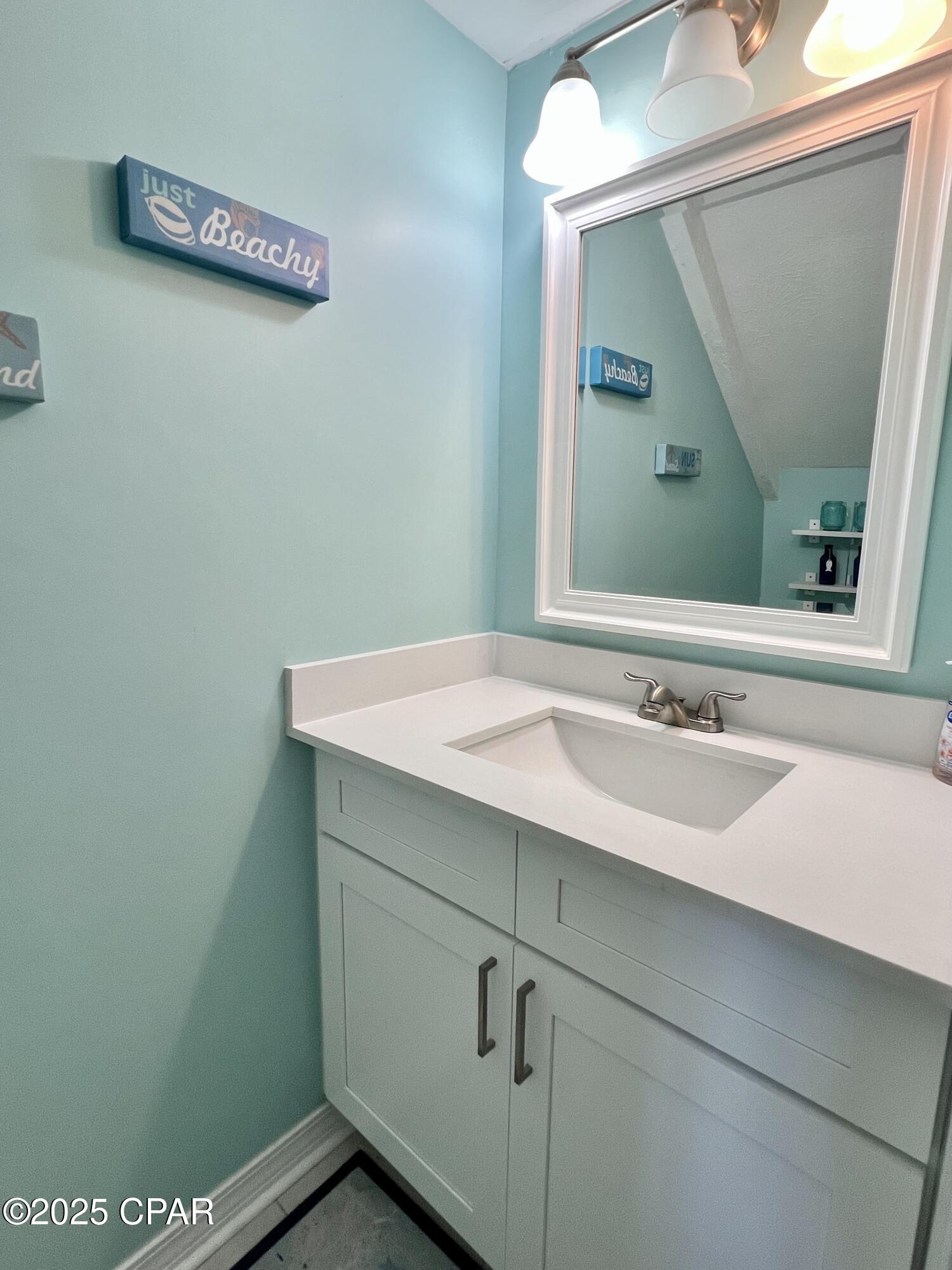 206 Robin Lane, Panama City Beach, FL 32407 thumbnail, photo 8 of 59