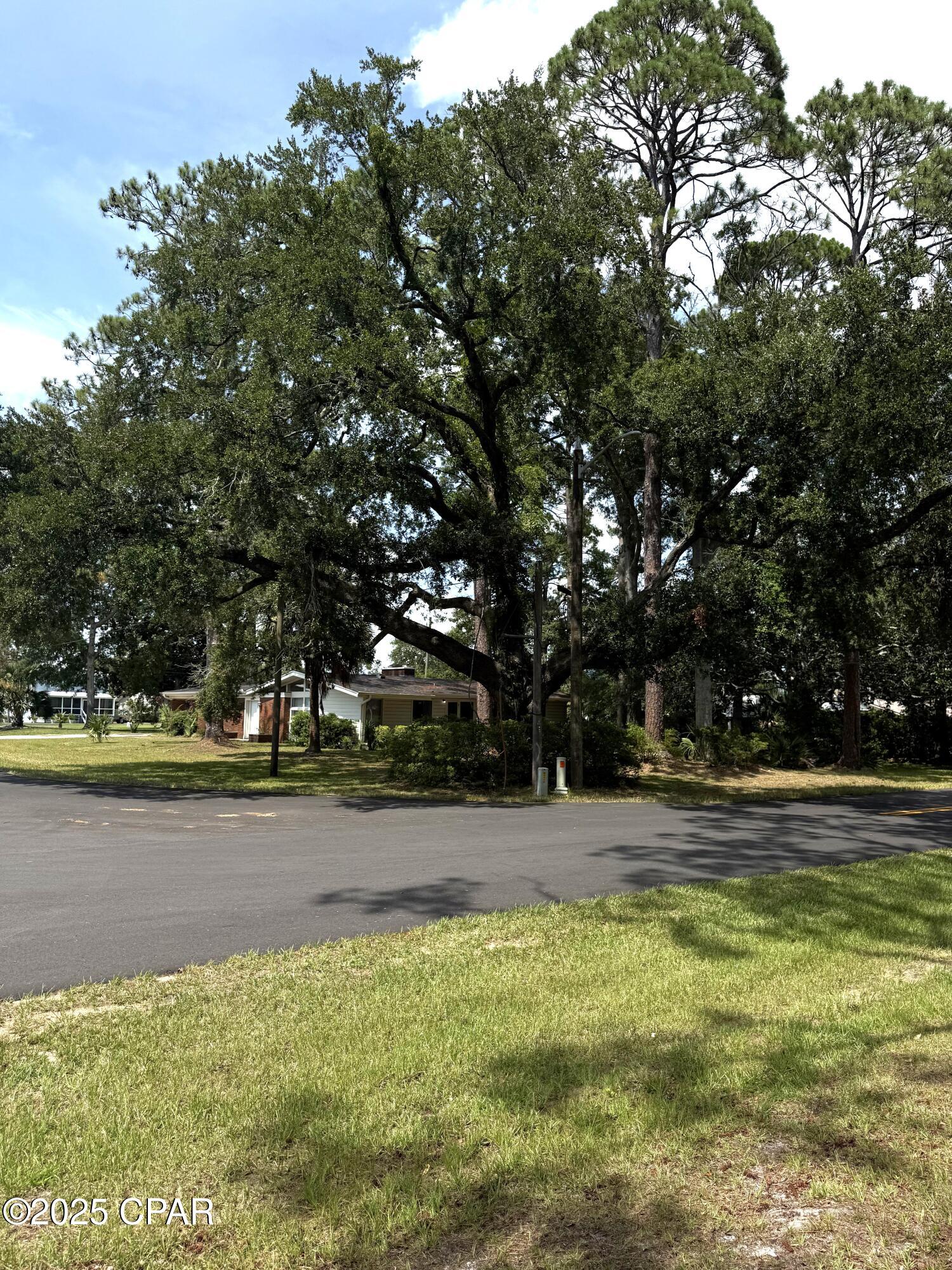 28th image of 2203 Monument Ave, Port Saint Joe, FL 32456 | MLS# 777300