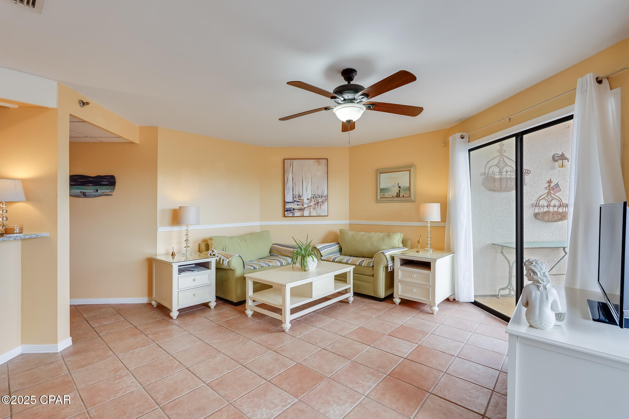 Image 6 For 8730 Thomas Drive 1201-b