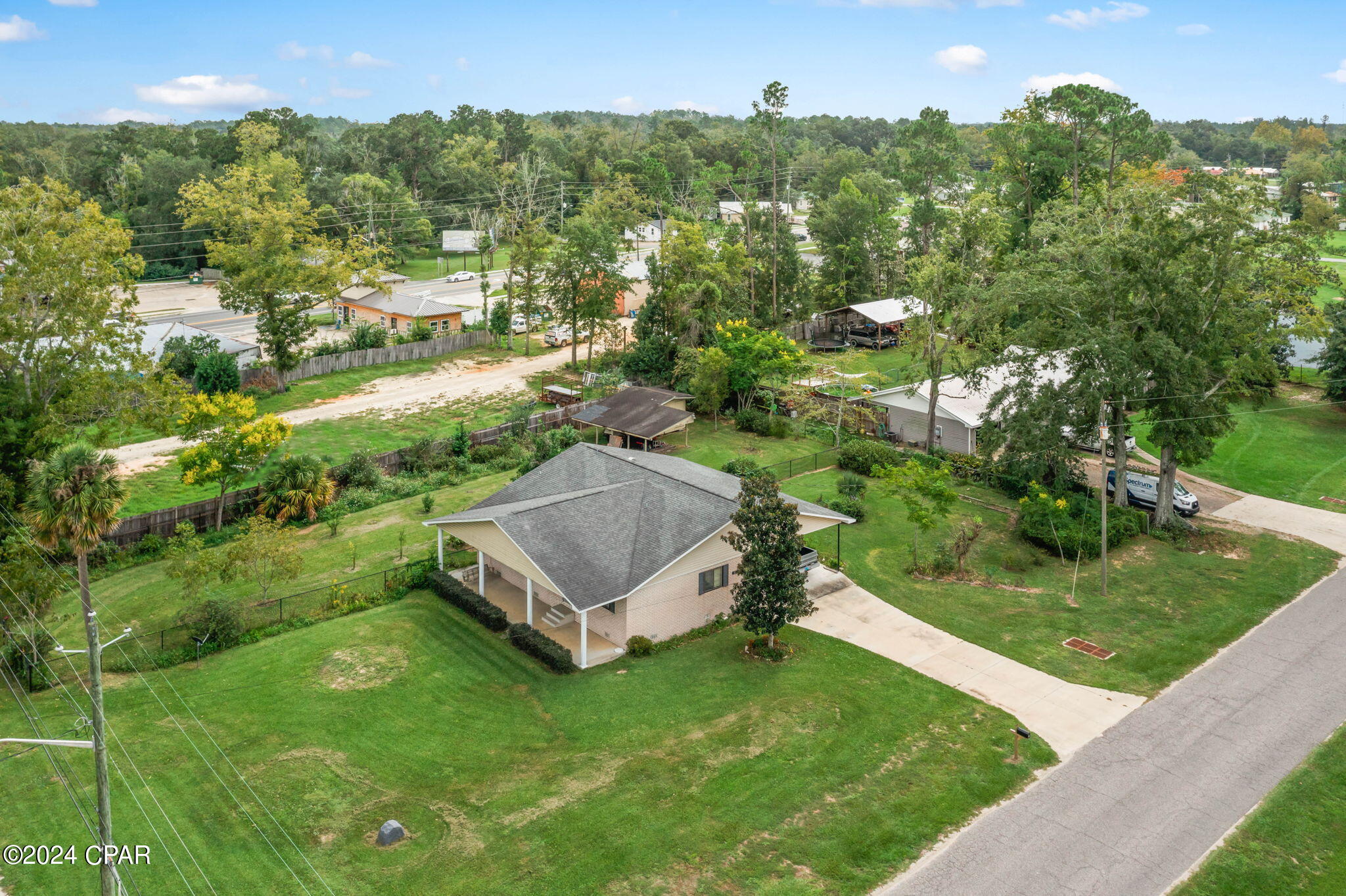 2nd image of 815 5th St, Chipley, FL 32428 | MLS# 763670