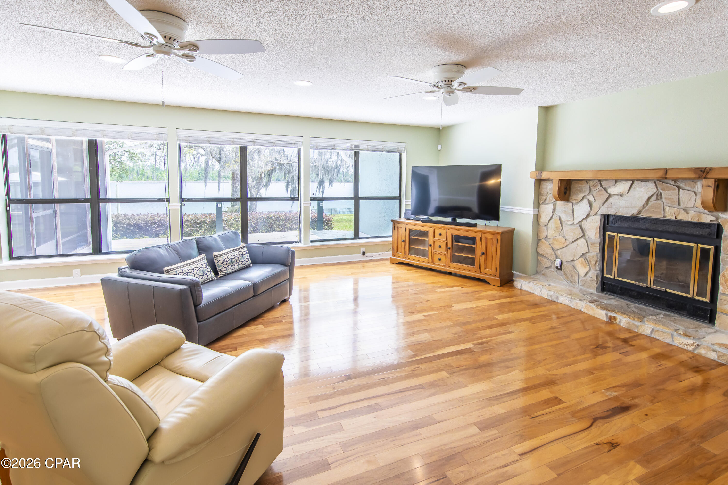 Image 9 For 1203 Bay Drive