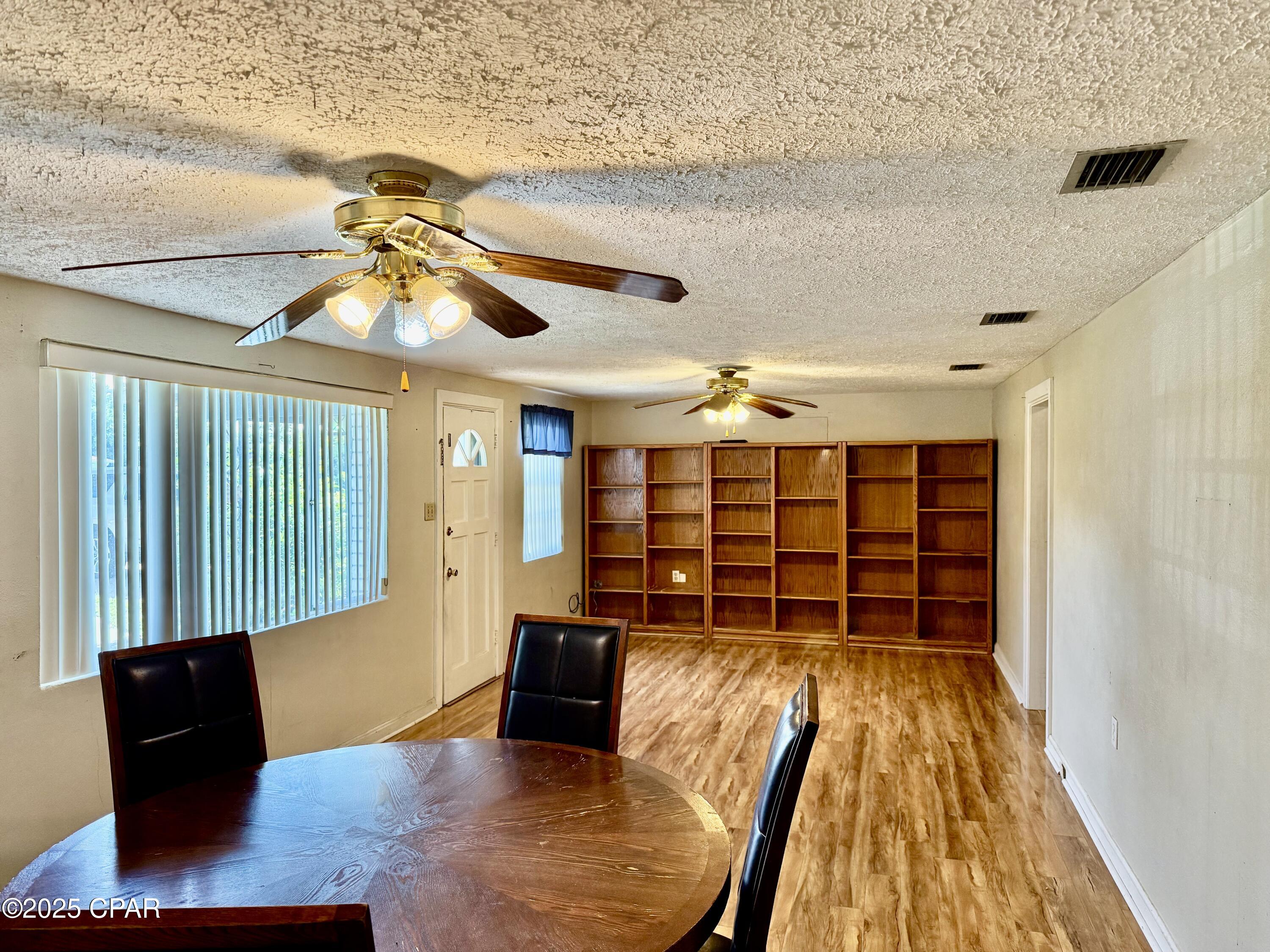 Image 3 For 4908 Meadow Street