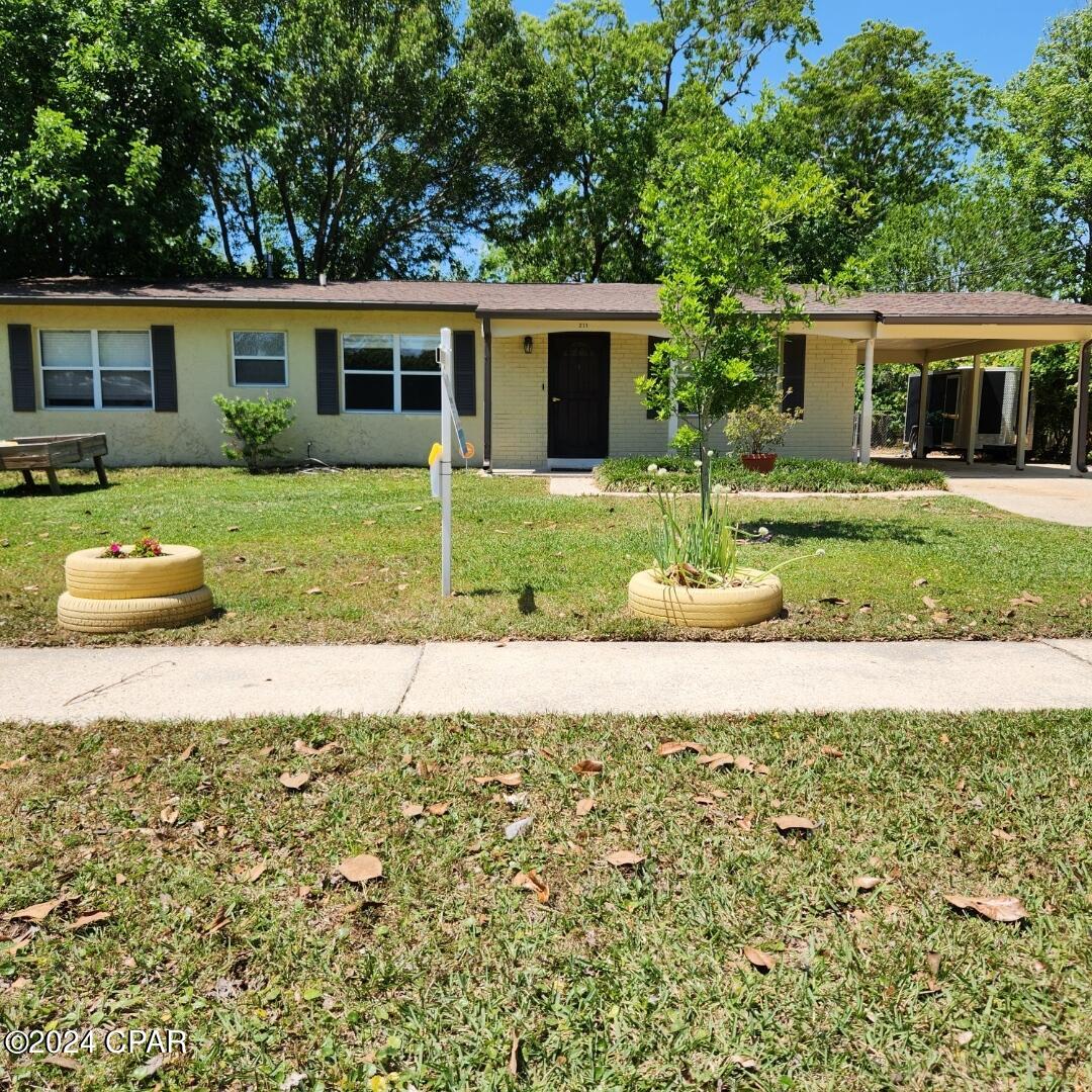 Homes for sale in Mary Esther, FL | 211 Annabelle Dr, Mary Esther, FL 32569 | MLS# 755402