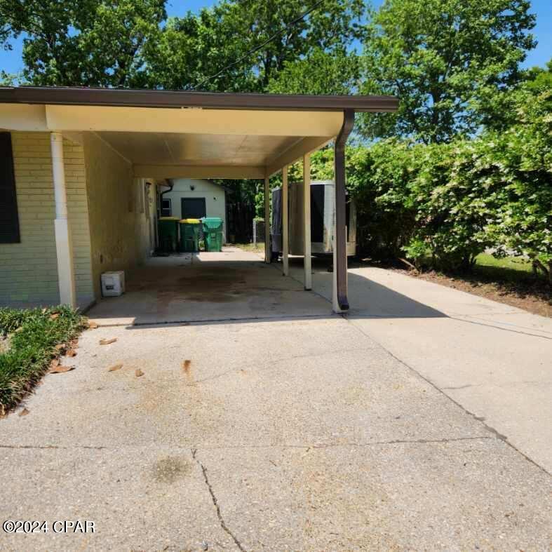 Listing photo id 20 for 211 Annabelle Drive