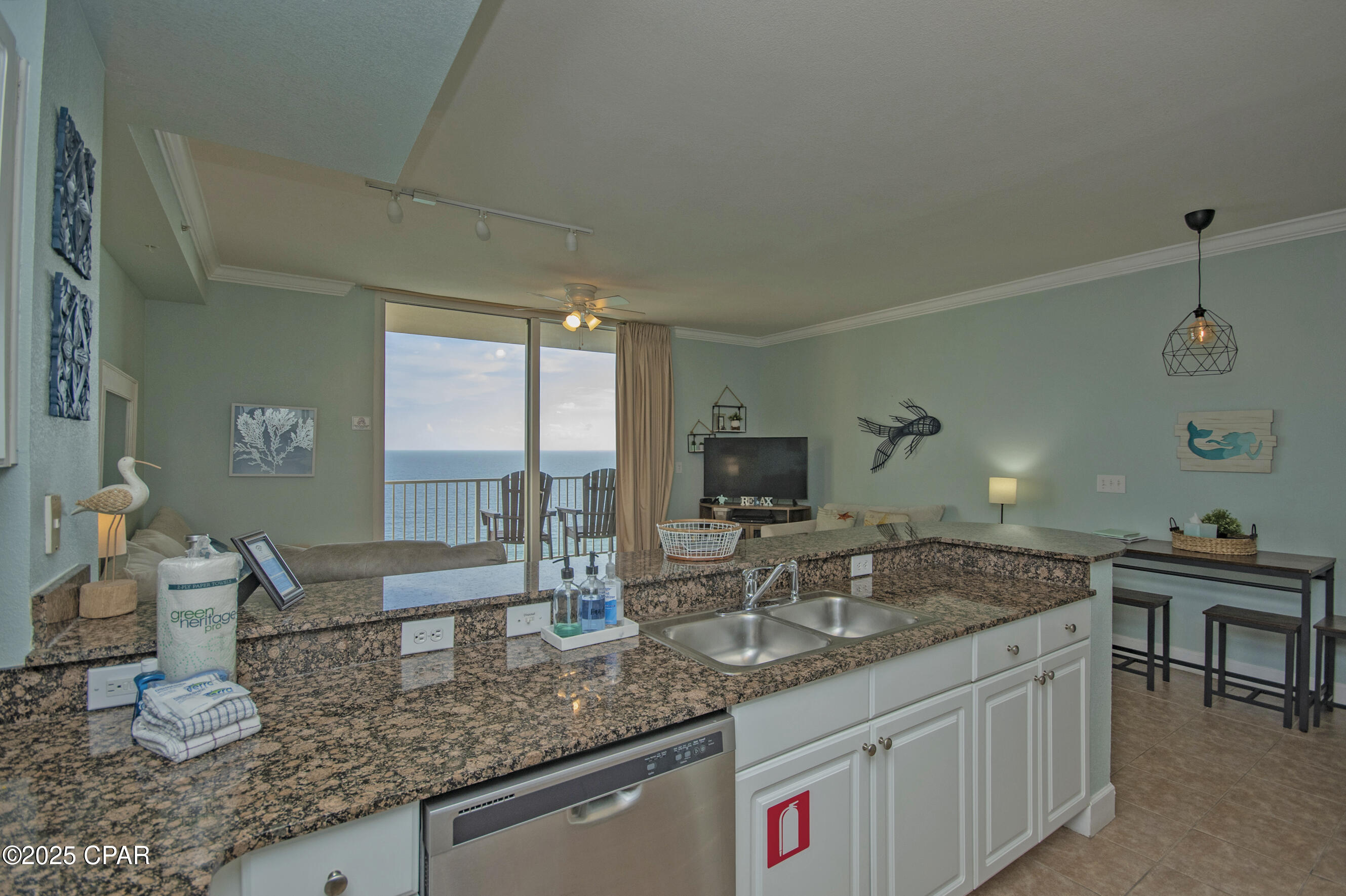 Image 10 For 16819 Front Beach Road 2006
