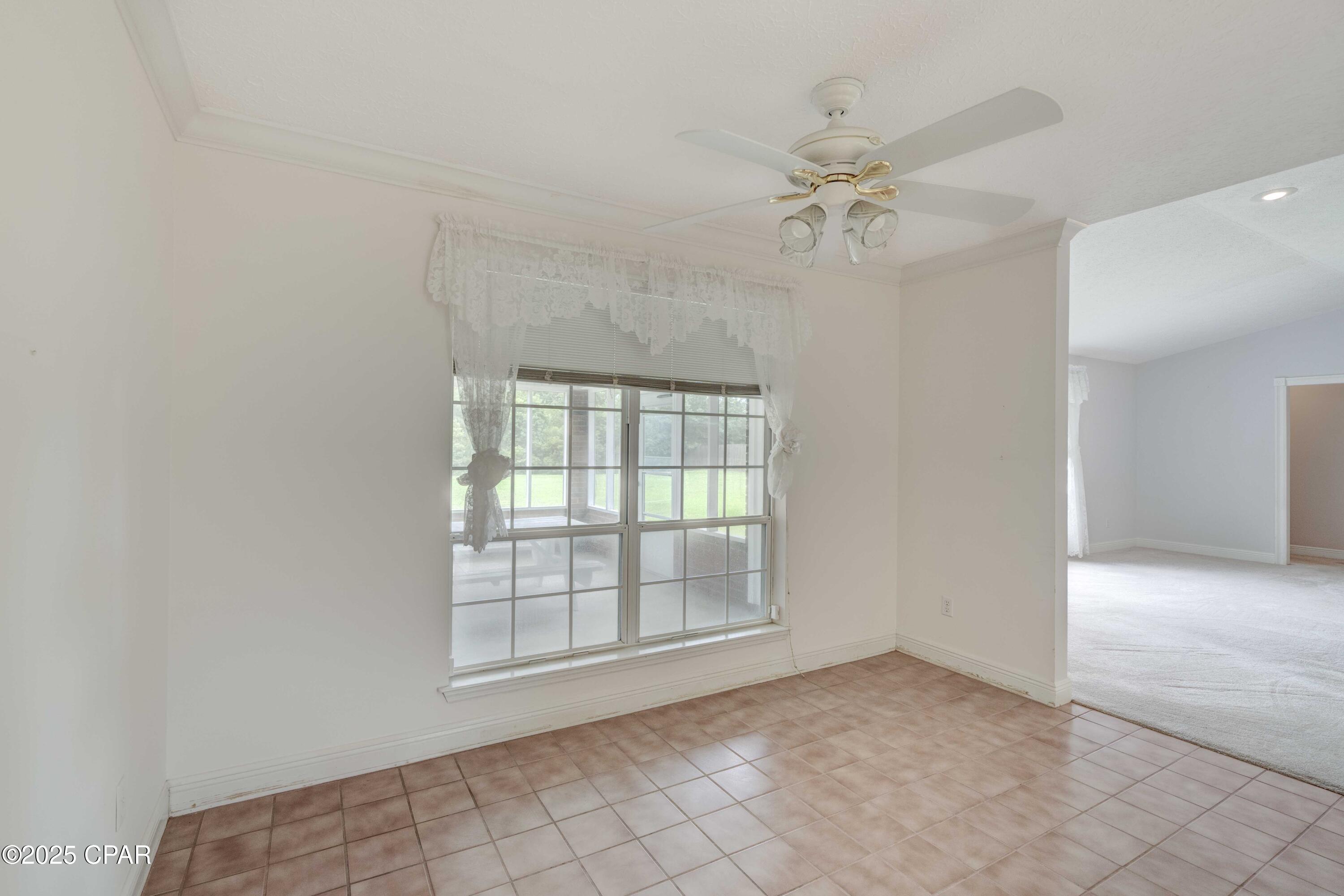 Image 14 For 1119 College Boulevard
