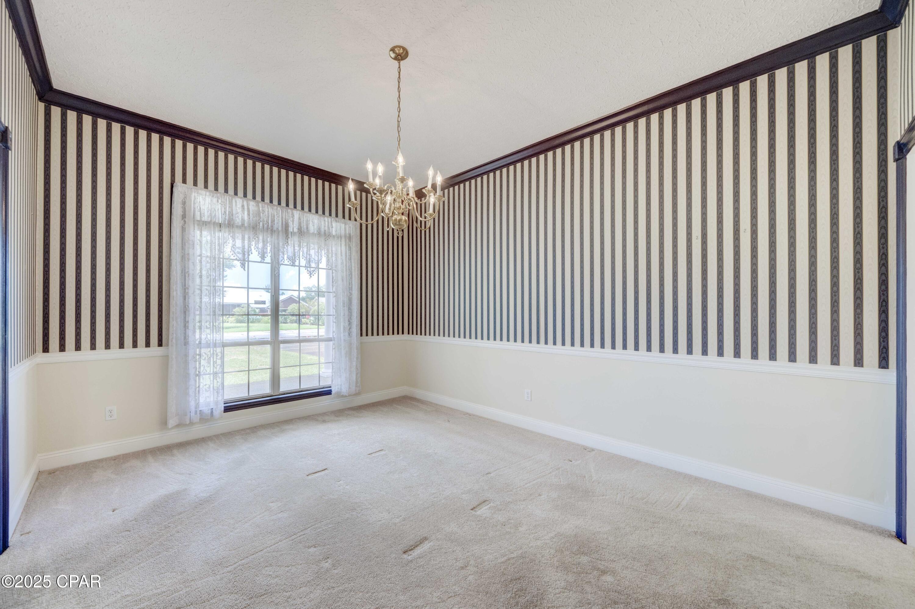 Image 6 For 1119 College Boulevard