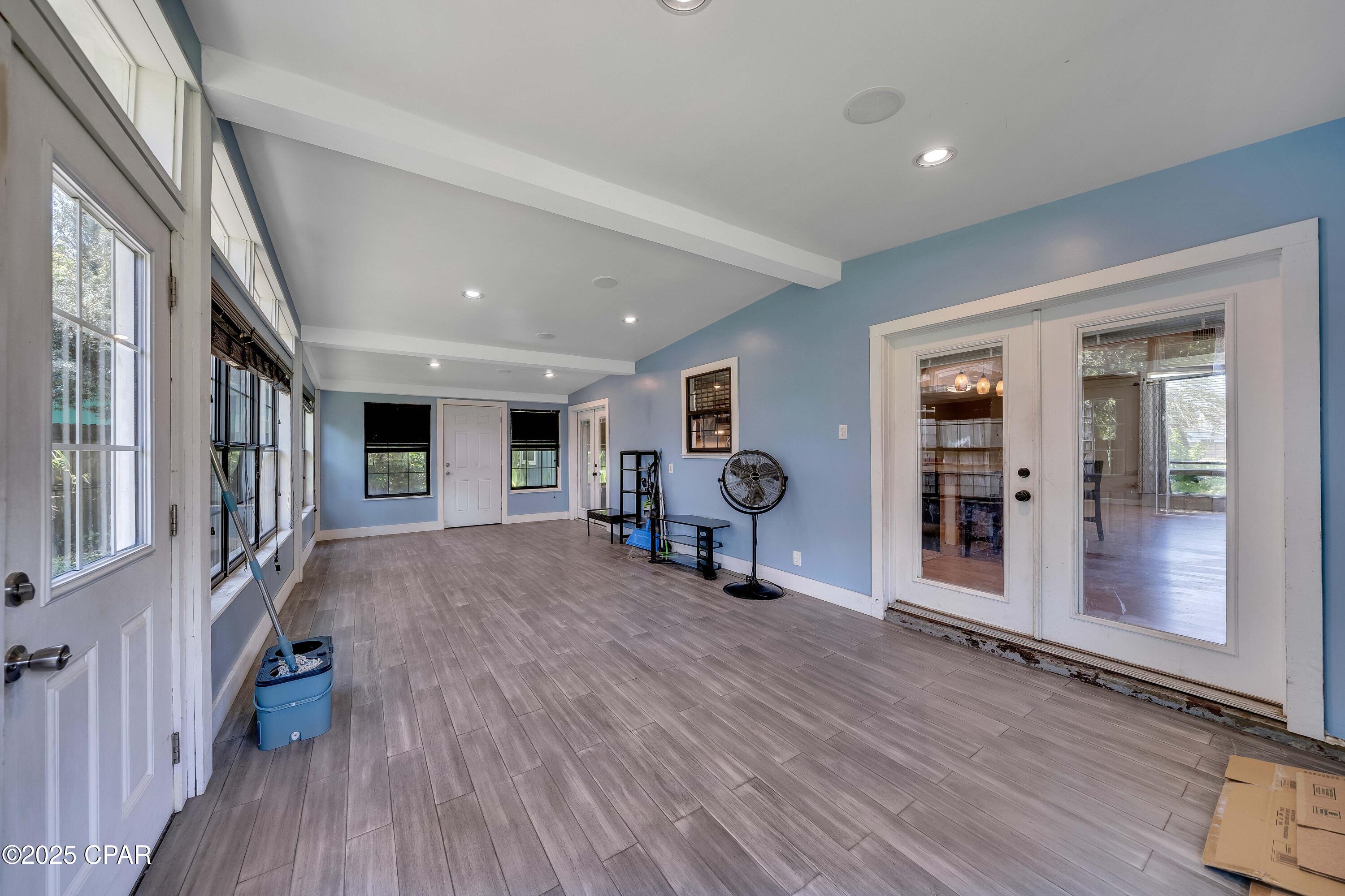 Image 28 For 306 Carolyn Avenue