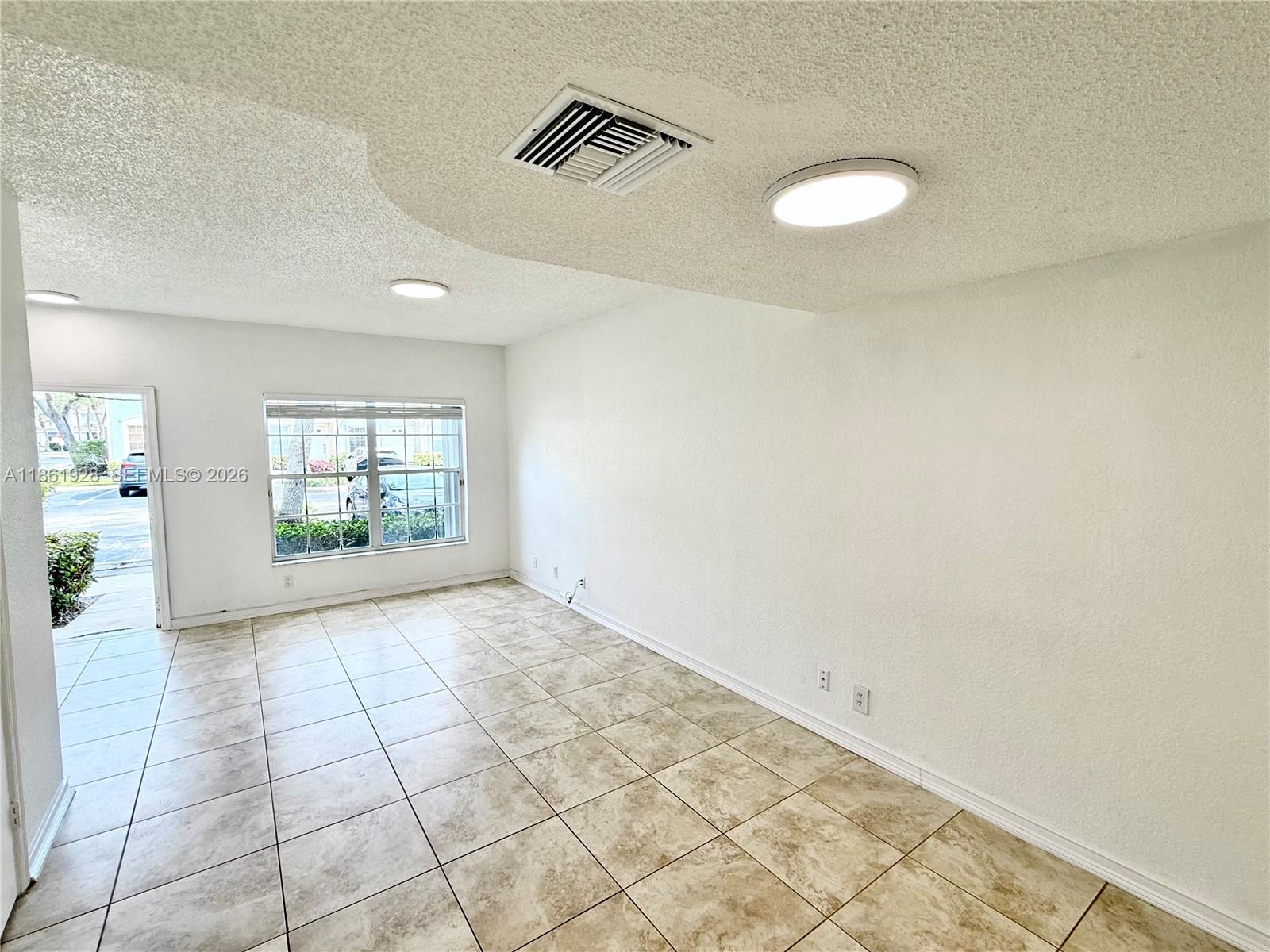 70 Whitehead Cir #70, Weston FL 33326