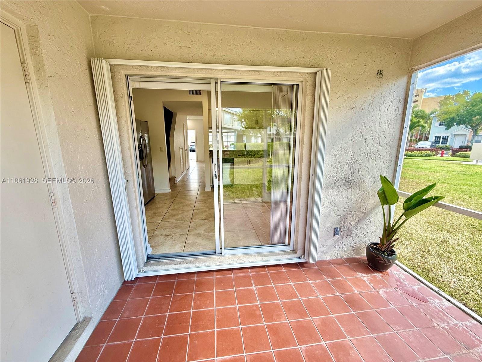 70 Whitehead Cir #70, Weston FL 33326