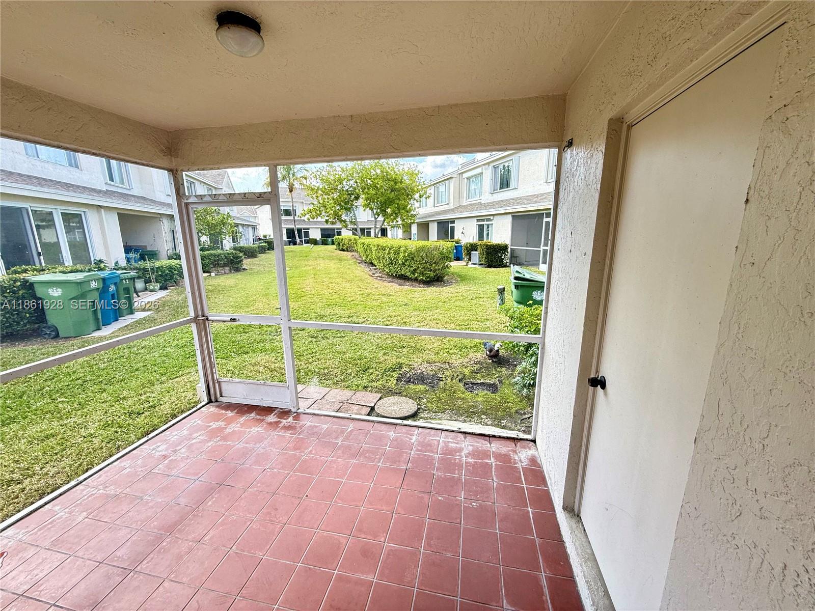 70 Whitehead Cir #70, Weston FL 33326