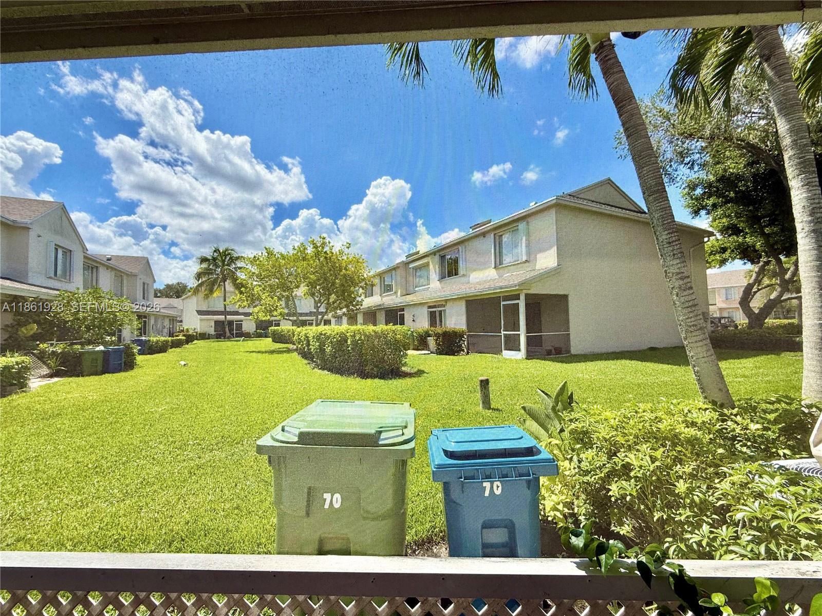 70 Whitehead Cir #70, Weston FL 33326
